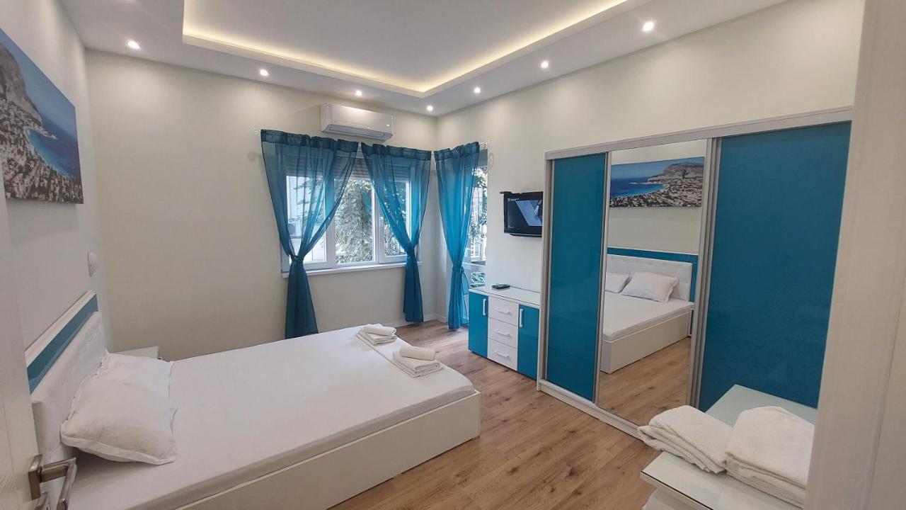 Апартамент Pink & Blue - 2Bdr With Balcony - Wi-Fi Varna Exterior foto